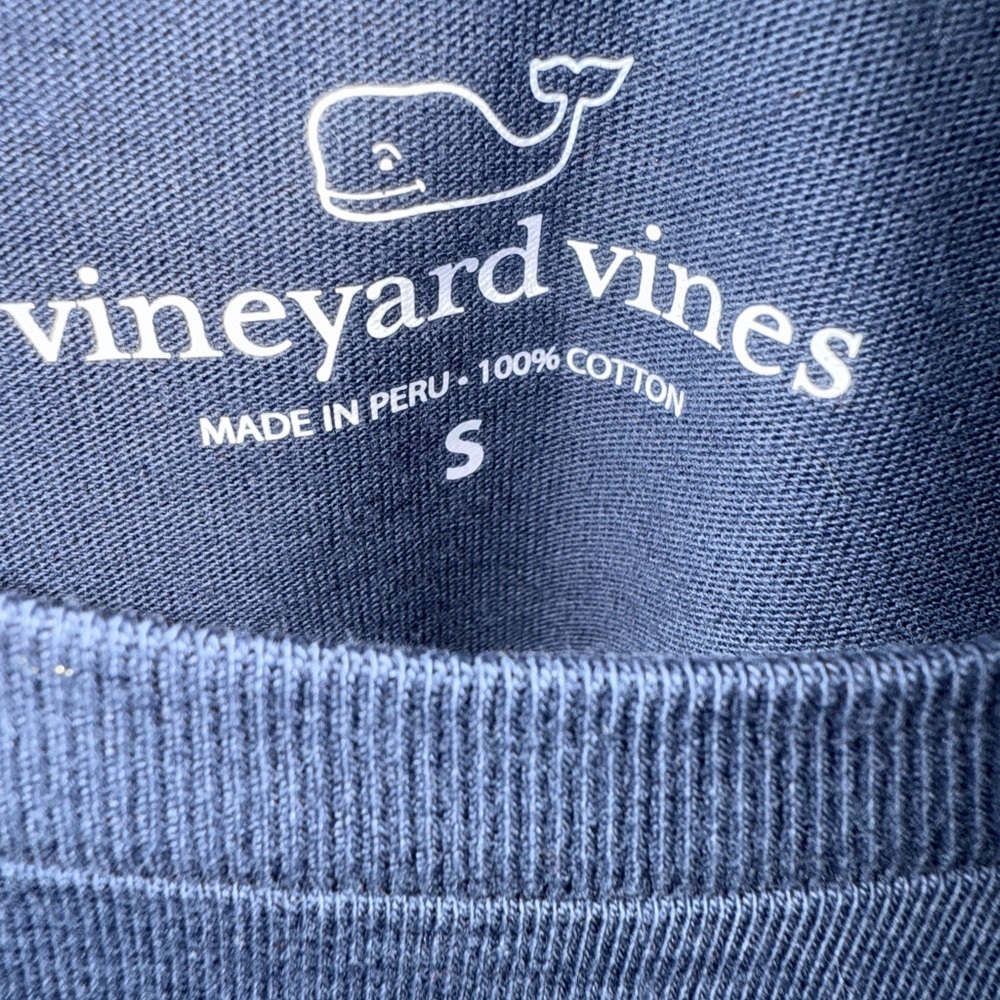 Vineyard Vines Navy Crewneck Thanksgiving edition! NWOT WILL SHIP SAME DAY - Picture 4 of 5